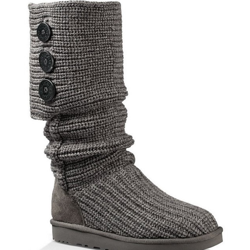 UGG Classic Cardy Boot-like new!!!